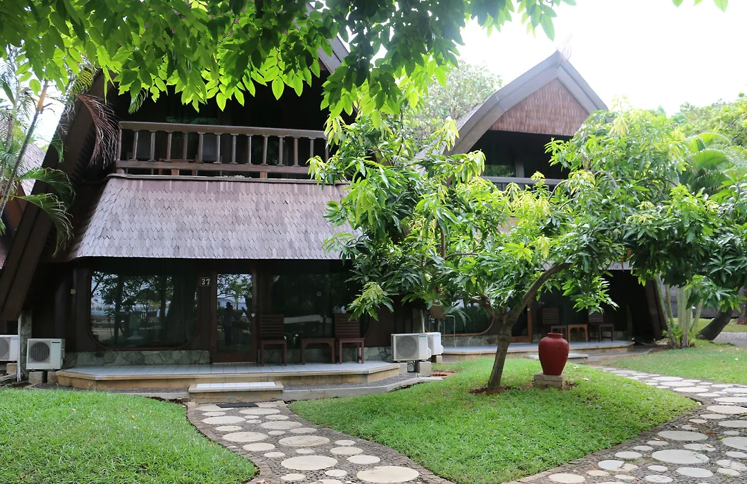 Putri Duyung Ancol-1